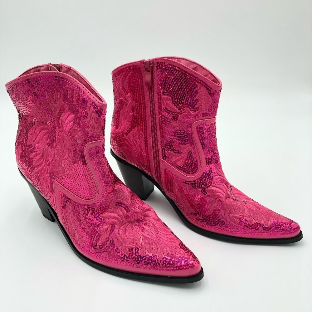 Helen’s Heart Fuschia Short Bling & Embroidered Boots Size 10